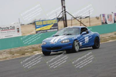 media/Jun-01-2025-CalClub SCCA (Sun) [[eae223c5dd]]/Group 5/Race (Front Straight)/